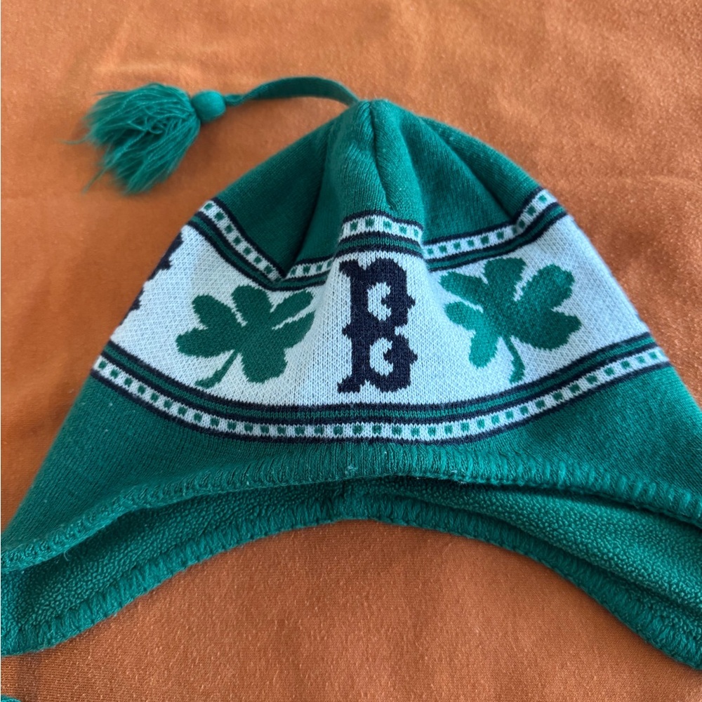 Red Sox Genuine Merchandise Green and White Shamrock Knit Hat